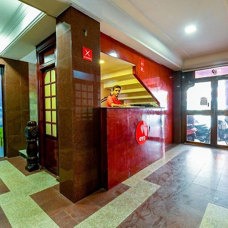 Kochi Oyo 11328 Hotel Chandrika Residency מראה חיצוני תמונה