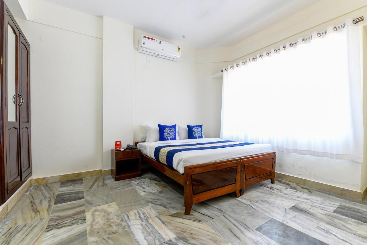 Kochi Oyo 11328 Hotel Chandrika Residency מראה חיצוני תמונה