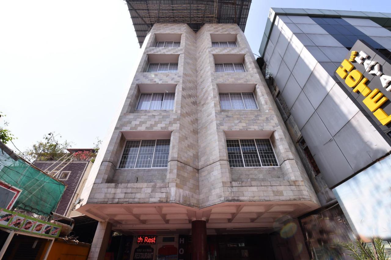 Kochi Oyo 11328 Hotel Chandrika Residency מראה חיצוני תמונה